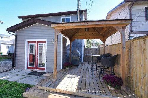 53 Seventh Avenue, Brantford, ON - Outdoor With Exterior