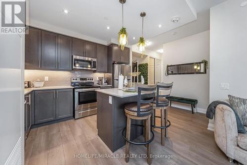505 - 15 Lynch Street, Brampton, ON - Indoor Photo Showing Kitchen With Stainless Steel Kitchen With Upgraded Kitchen