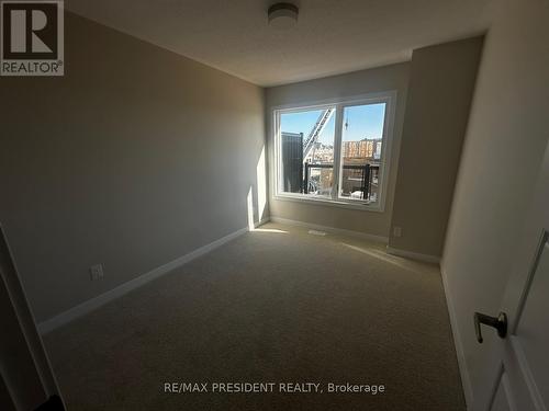 78 Ryan Reynolds Way S, Ottawa, ON - Indoor Photo Showing Other Room