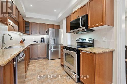 4147 Prentice Common, Burlington, ON - Indoor Photo Showing Kitchen
