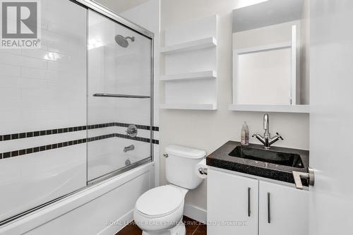330 - 90 Stadium Road, Toronto, ON - Indoor Photo Showing Bathroom