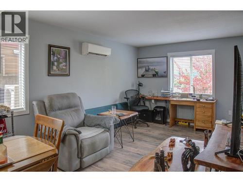 1070 1 Street Se Unit# 2, Salmon Arm, BC - Indoor
