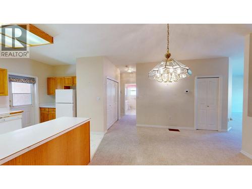 2205 Rockland Avenue Unit# 3, Trail, BC - Indoor Photo Showing Kitchen