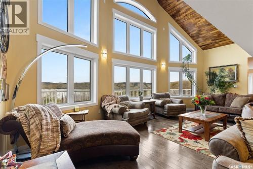 966 Tatanka Drive, Marquis Rm No. 191, SK - Indoor Photo Showing Living Room