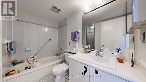 1202 - 75 King Street E, Mississauga, ON - Indoor Photo Showing Bathroom