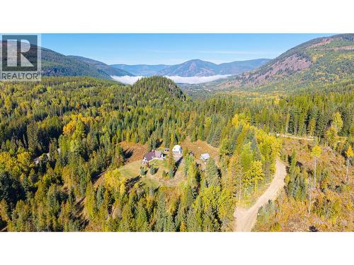 7698 3 Highway, Yahk, BC - Outdoor With View