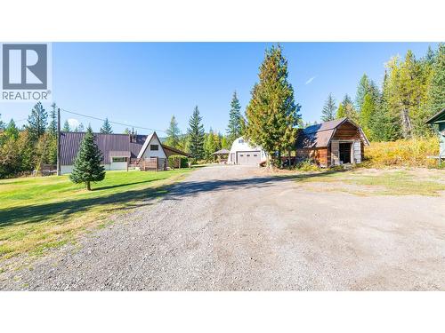 7698 3 Highway, Yahk, BC - Outdoor