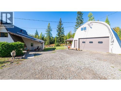 7698 3 Highway, Yahk, BC - Outdoor