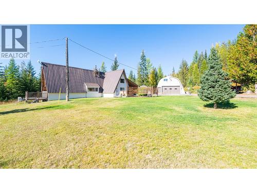 7698 3 Highway, Yahk, BC - Outdoor