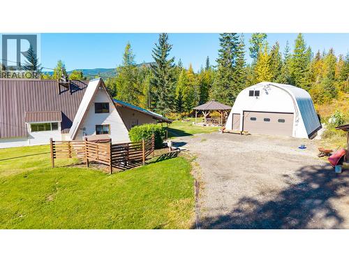 7698 3 Highway, Yahk, BC - Outdoor