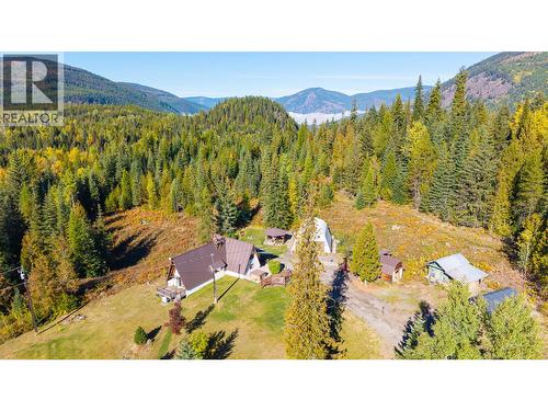 7698 3 Highway, Yahk, BC - Outdoor With View