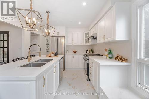 22 Lowder Place, Whitby, ON - Indoor Photo Showing Kitchen With Double Sink