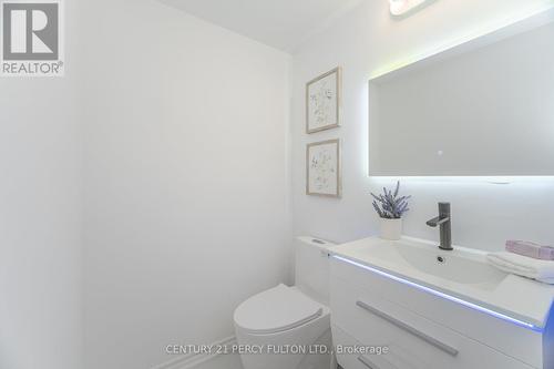 22 Lowder Place, Whitby, ON - Indoor Photo Showing Bathroom