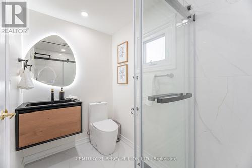 22 Lowder Place, Whitby, ON - Indoor Photo Showing Bathroom