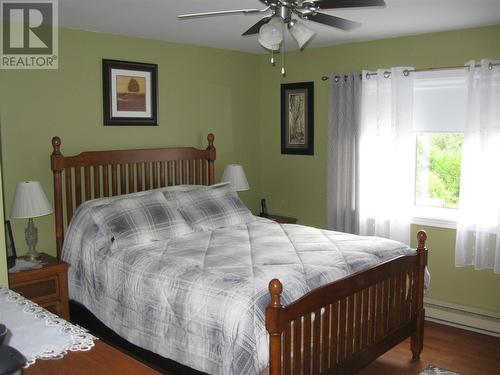 93 Forest Road, Conception Bay South, NL - Indoor Photo Showing Bedroom