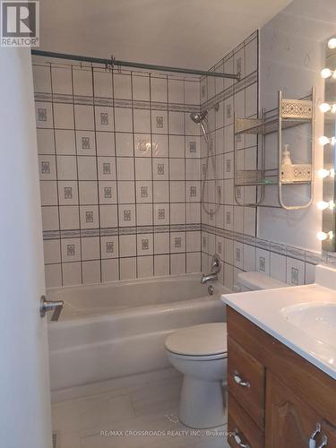 Upper - 185 Appalachian Crescent, Kitchener, ON - Indoor Photo Showing Bathroom