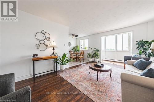 606 - 101 Queen Street S, Hamilton, ON - Indoor Photo Showing Living Room