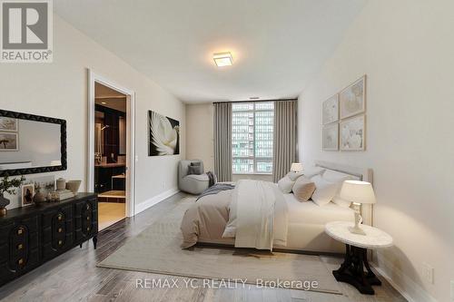 Ph4 - 2 Anndale Drive, Toronto, ON - Indoor Photo Showing Bedroom