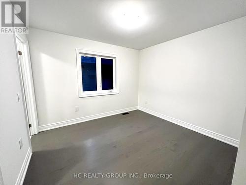 117 Silk Twist Drive, East Gwillimbury, ON - Indoor Photo Showing Other Room