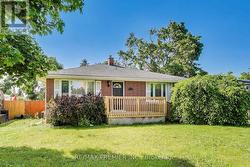 5 GOLFDALE ROAD  Barrie, ON L4N 6R5