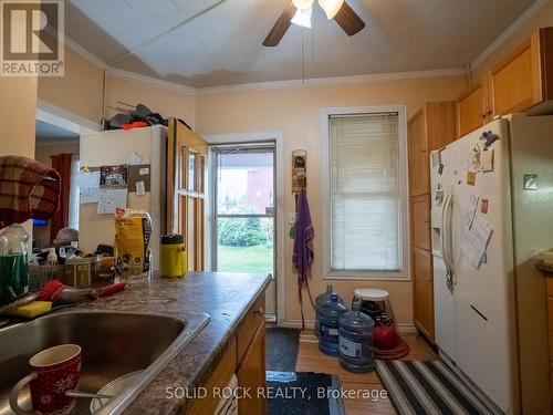 Unit 1 - Main Floor - original building - 98 Elmsley Street N, Smiths Falls, ON - Indoor