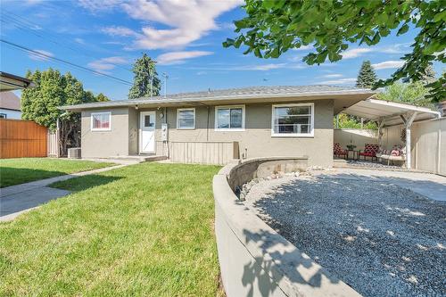 1160 Moosejaw Street, Penticton, BC - Outdoor