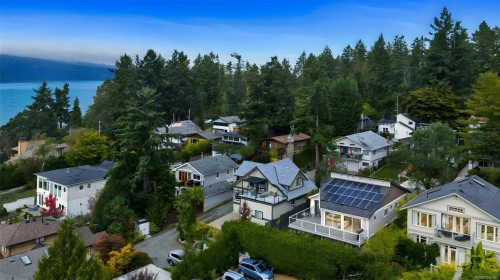 767 Harding Lane, Central Saanich, BC 