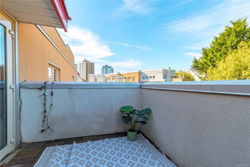 10-930 North Park St, Victoria, BC 