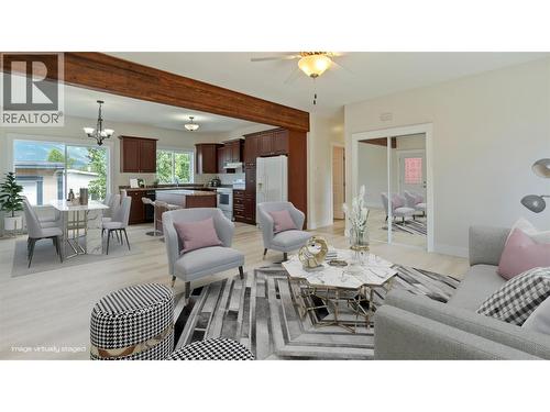 7281 46 Street Ne, Salmon Arm, BC - Indoor Photo Showing Living Room