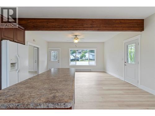 7281 46 Street Ne, Salmon Arm, BC - Indoor Photo Showing Other Room