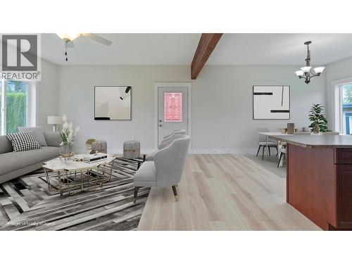 7281 46 Street Ne, Salmon Arm, BC - Indoor