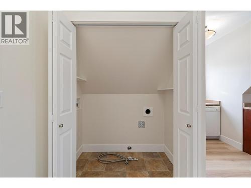 7281 46 Street Ne, Salmon Arm, BC - Indoor Photo Showing Other Room