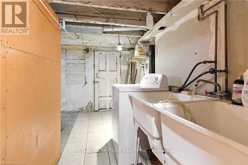 44 Holton Avenue N, Hamilton, ON - Indoor Photo Showing Laundry Room
