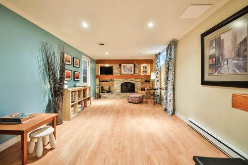 Salle familiale - 229 Av. Du Vallon, Gatineau (Aylmer), QC - Indoor