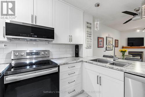 181 - 49 Trott Boulevard, Collingwood, ON - Indoor Photo Showing Kitchen With Double Sink