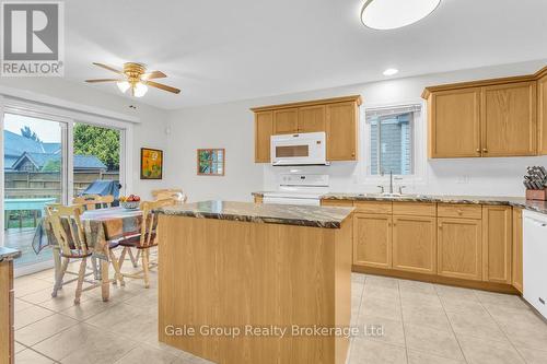 37 Crow Crescent, Woodstock (Woodstock - North), ON - Indoor Photo Showing Kitchen With Double Sink