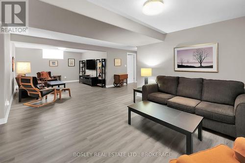 games room - notice extra deep windows - 43 Loretta Drive, Niagara-On-The-Lake (Virgil), ON - Indoor Photo Showing Living Room