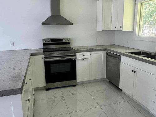 30 Pleasant Street, Kensington, PE 