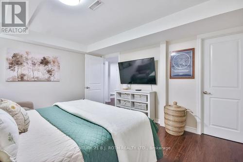 63 The Queensway, Barrie, ON - Indoor Photo Showing Bedroom