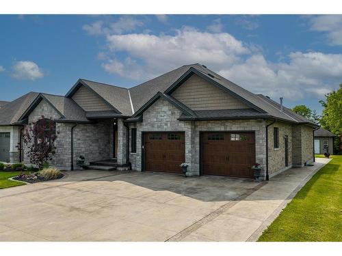 3849 FERNE Avenue  Plympton-Wyoming, ON N0N 1E0