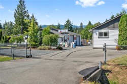 911 Poplar Way  Hilliers, BC V9K 1V8