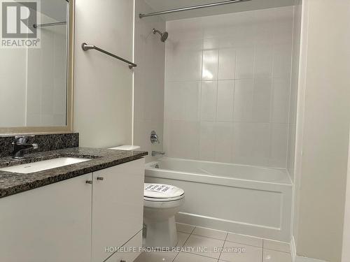 1106 - 55 Eglinton Avenue W, Mississauga, ON - Indoor Photo Showing Bathroom