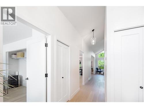 650 Lexington Drive Unit# 310, Kelowna, BC - Indoor Photo Showing Other Room