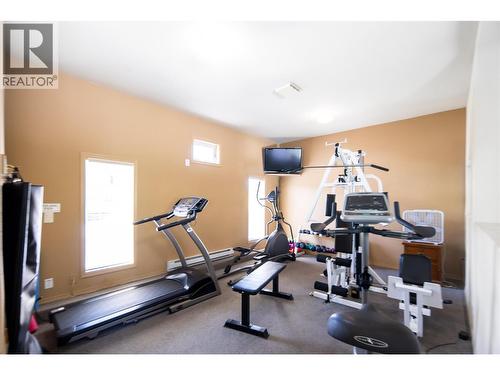 650 Lexington Drive Unit# 310, Kelowna, BC - Indoor Photo Showing Gym Room