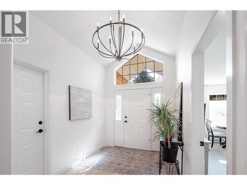 650 Lexington Drive Unit# 310, Kelowna, BC - Indoor Photo Showing Other Room