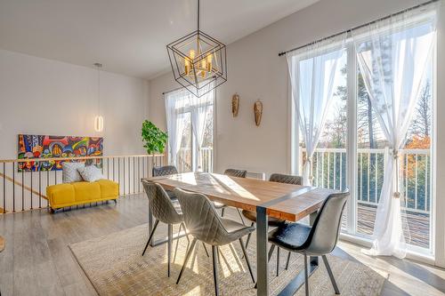 Dining room - 6973 Rue Champlain, Wentworth-Nord, QC - Indoor Photo Showing Dining Room