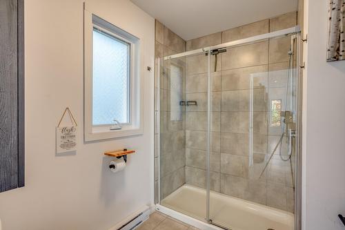 Bathroom - 6973 Rue Champlain, Wentworth-Nord, QC - Indoor Photo Showing Bathroom