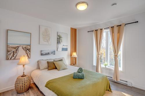 Primary bedroom - 6973 Rue Champlain, Wentworth-Nord, QC - Indoor Photo Showing Bedroom