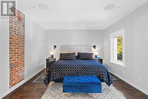105 Crichton Street, Ottawa, ON - Indoor Photo Showing Bedroom