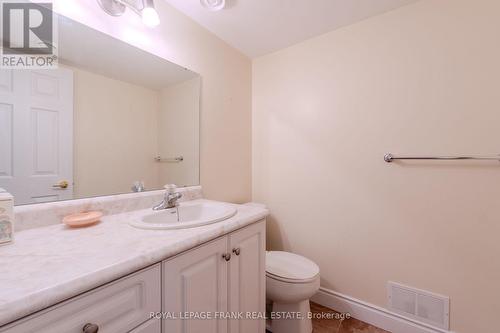 15 Selena Street, Kawartha Lakes (Lindsay), ON - Indoor Photo Showing Bathroom